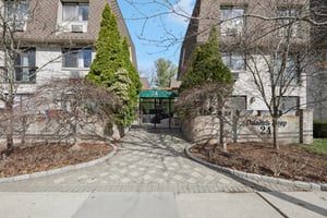 Carhart Ave 210-S1603-002.jpg