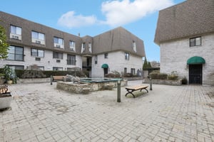 Carhart Ave 210-S1603-007.jpg