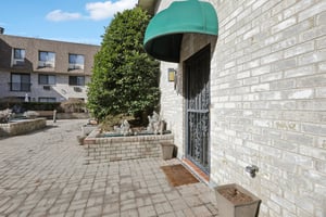 Carhart Ave 210-S1603-008.jpg