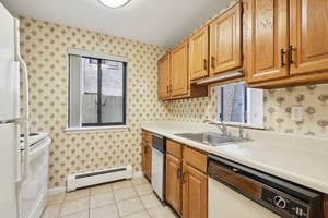 Carhart Ave 210-S1603-017.jpg