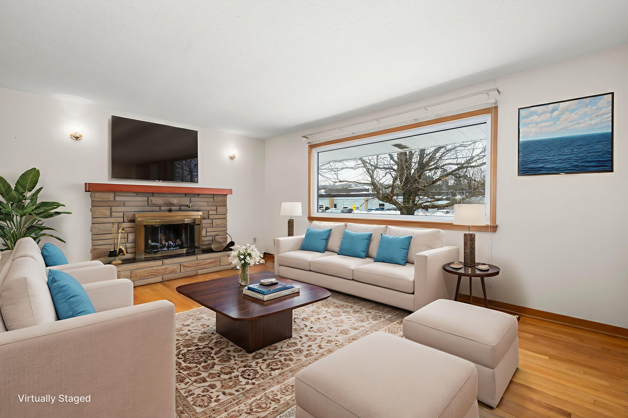 MAC_7181 virtually staged.jpeg