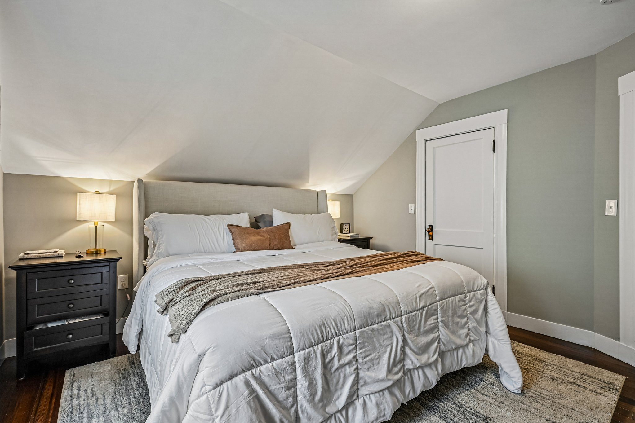 Fellsview Ave-S0105-023.jpg