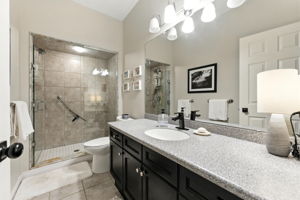  Photo 23