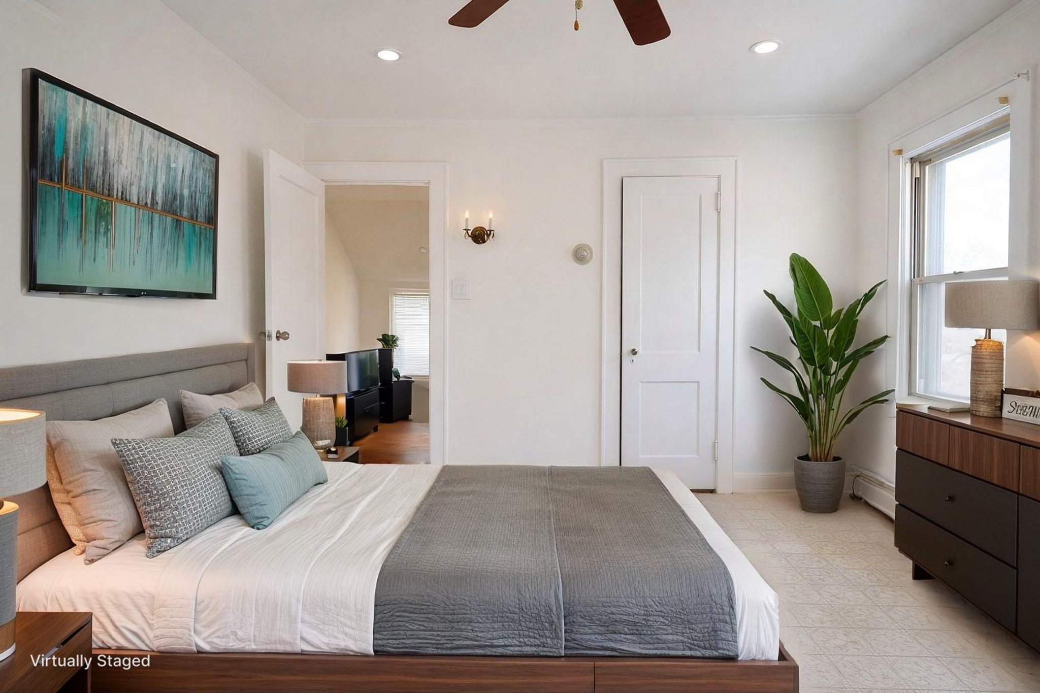 16D48FDE-8B26-4BAD-ABD6-BAB517E45649 virtually staged.jpeg