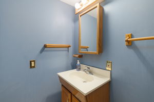  Photo 31