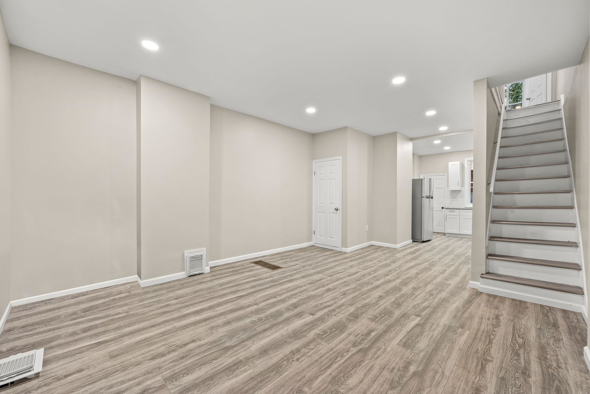24 N MacDade Blvd-12