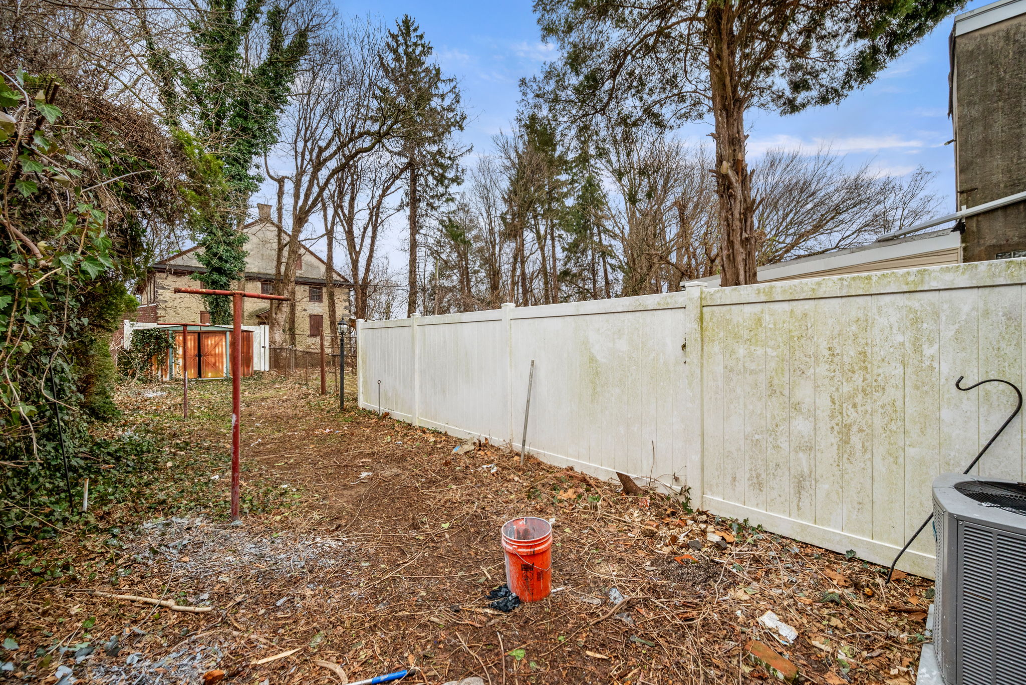 24 N MacDade Blvd-6