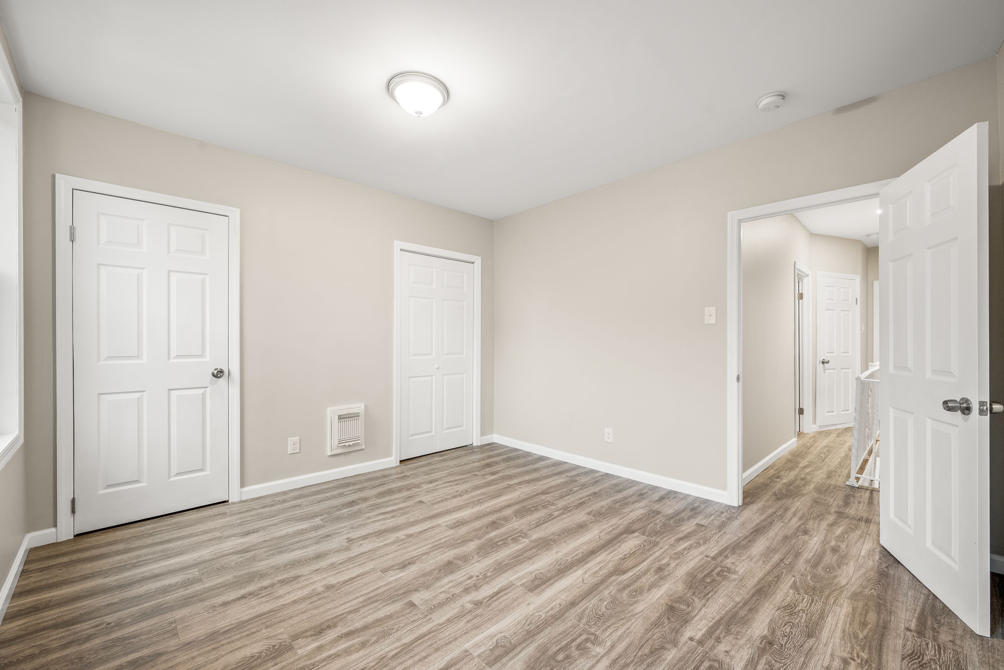 24 N MacDade Blvd-25
