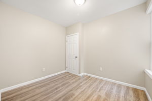 24 N MacDade Blvd-23