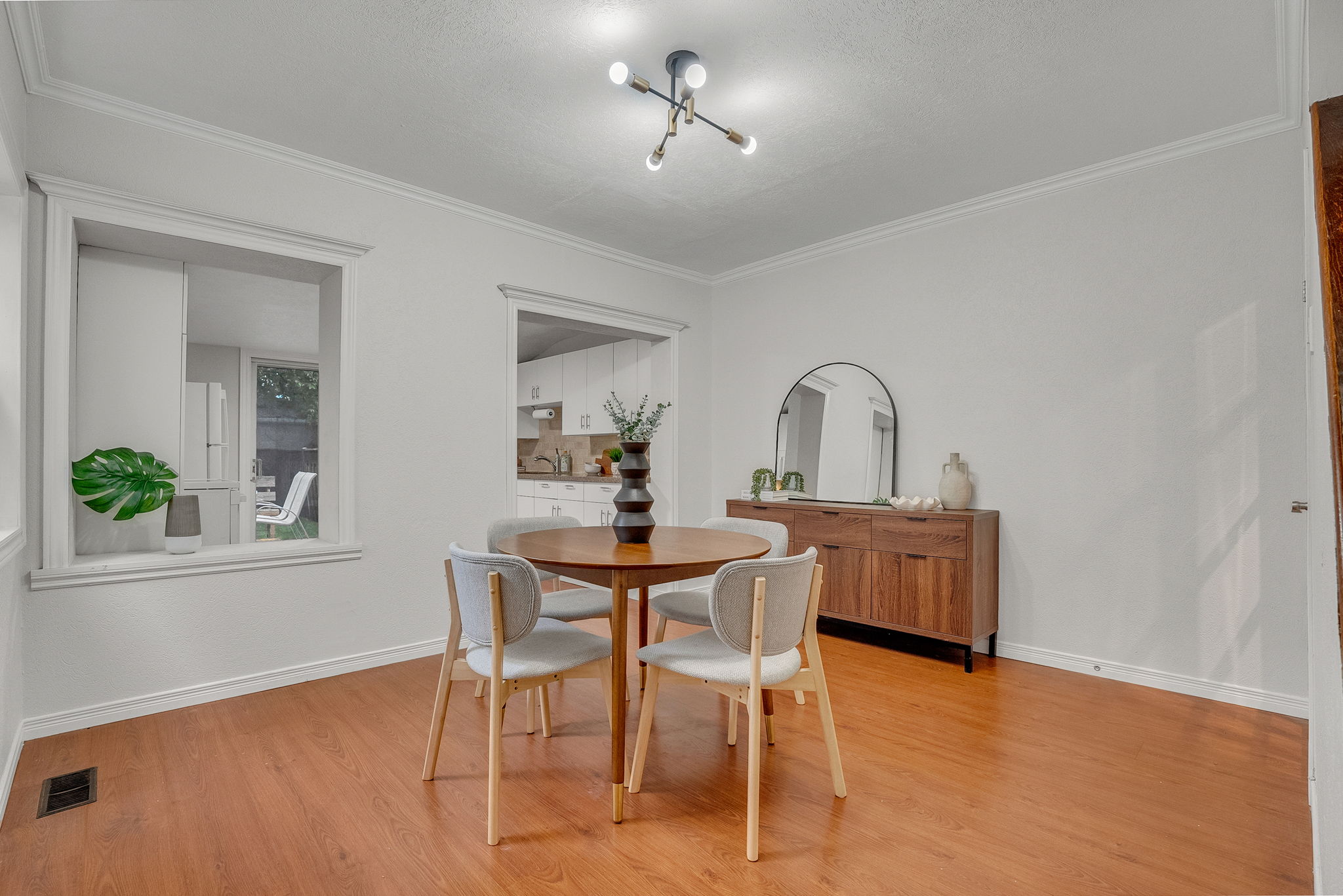 11-dining room1