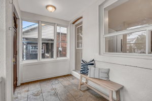 6-mud room2
