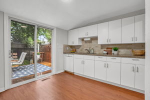 16-kitchen2