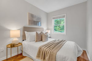 25-second bedroom1