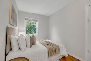 26-second bedroom2