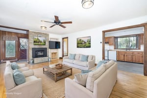 1T5A1577-Edit virtually staged.jpeg