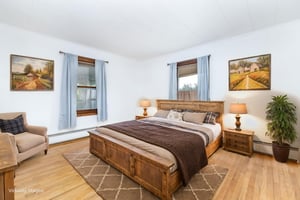 1T5A1637-Edit virtually staged.jpeg