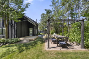  Photo 47