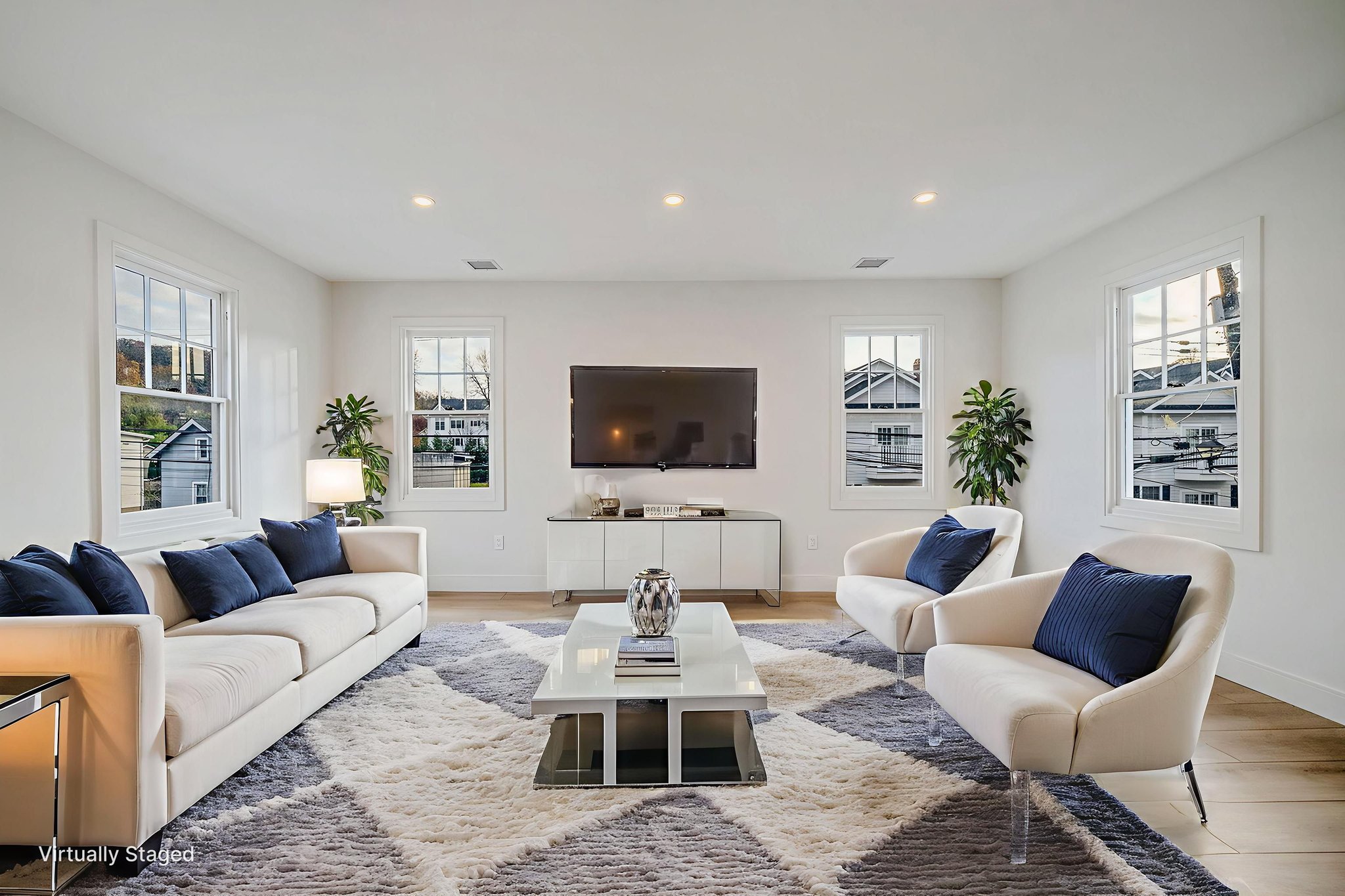 31-print-18000 Final 0029 virtually staged.jpeg