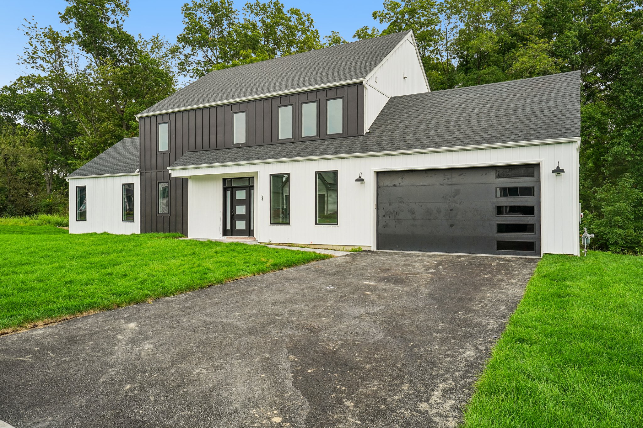 Wildwood Dr-S0109-002.jpg