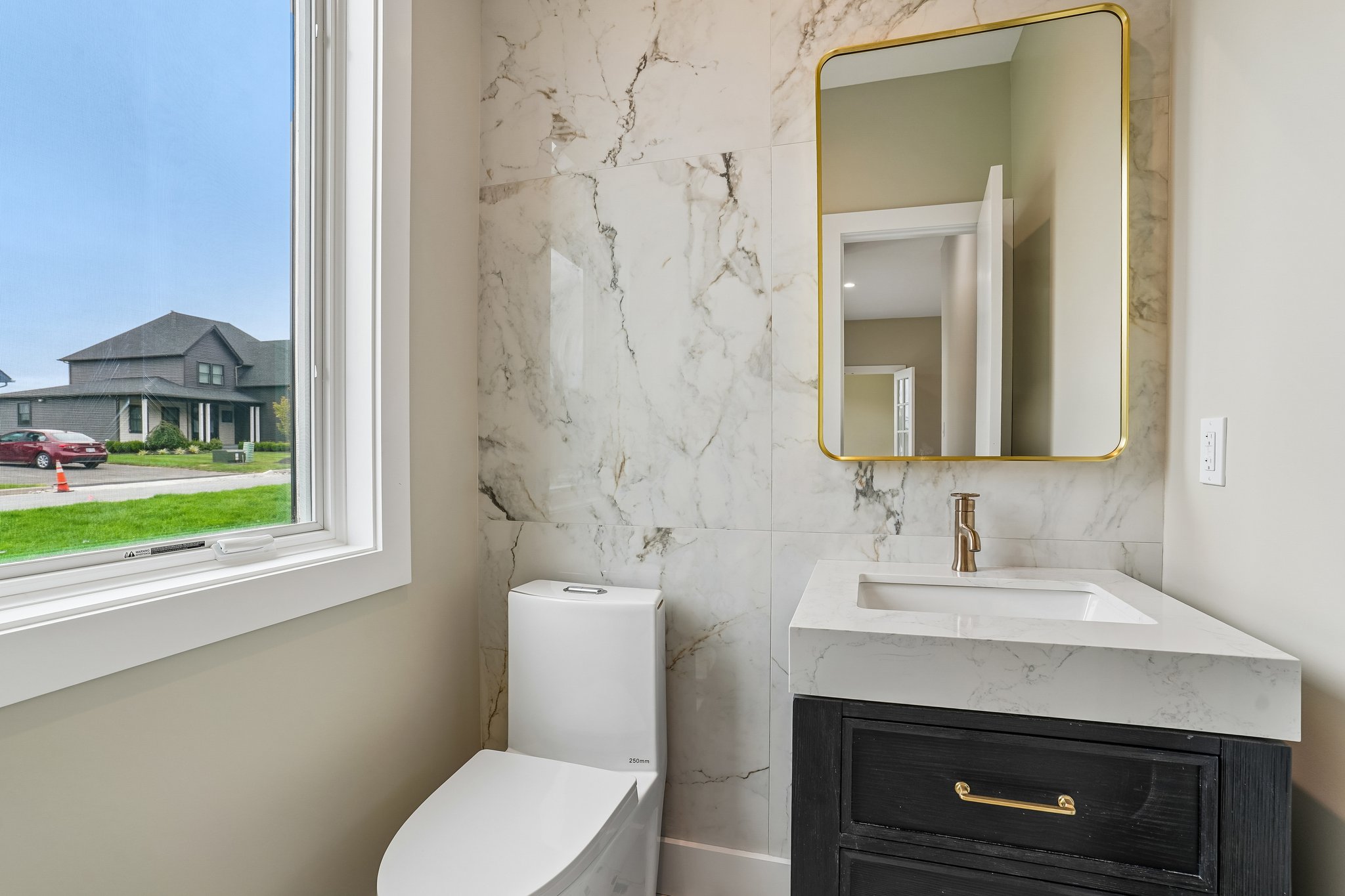 Wildwood Dr-S0109-019.jpg