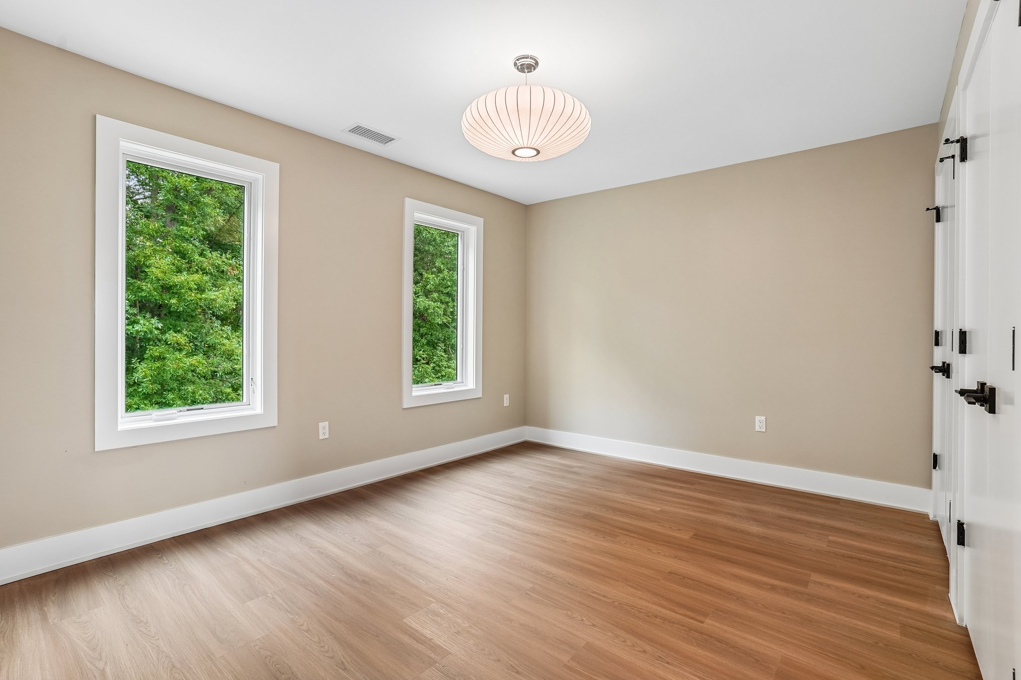 Wildwood Dr-S0109-031.jpg