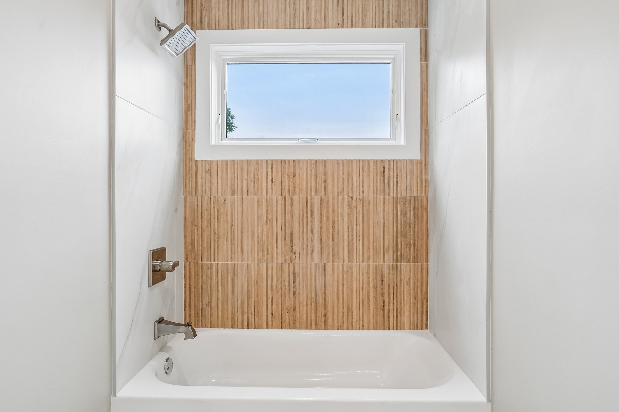 Wildwood Dr-S0109-035.jpg