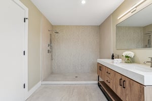 Wildwood Dr-S0109-027.jpg