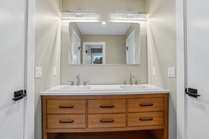 Wildwood Dr-S0109-034.jpg
