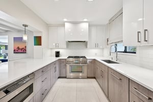 30th St-L3004-015.jpg