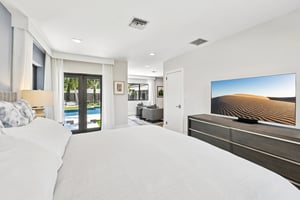 30th St-L3004-030.jpg