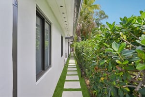 30th St-L3004-031.jpg