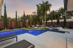 30th St-L3004-008
