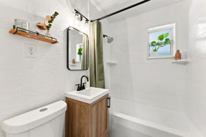  Photo 31