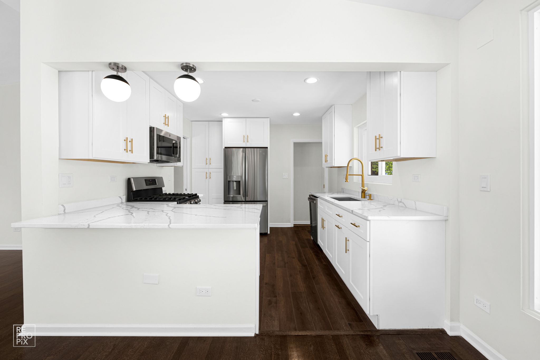 240 Barron St, Bensenville, IL 60106_009