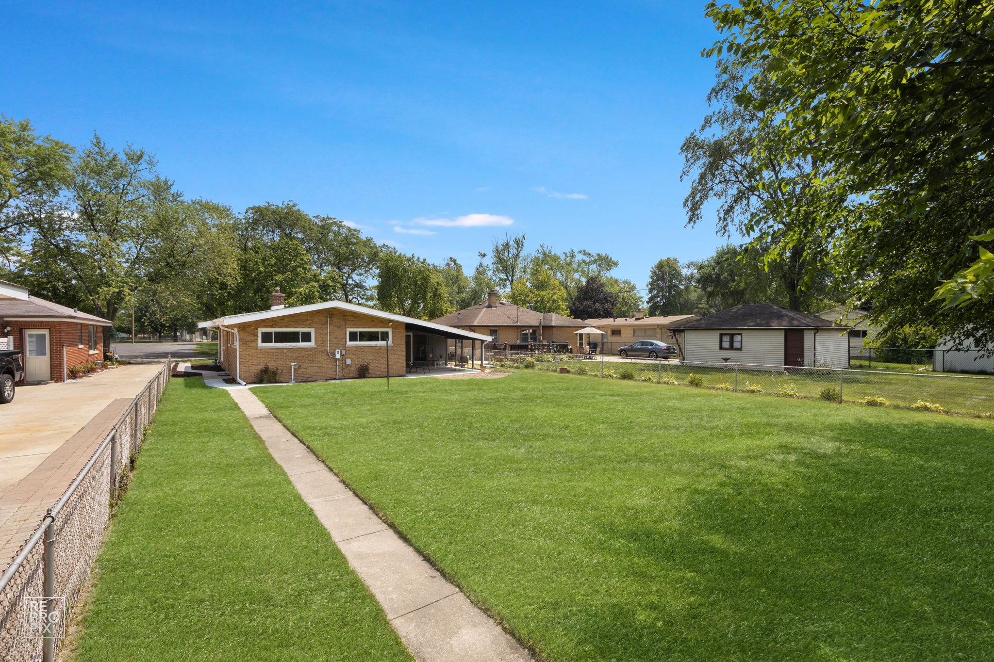 240 Barron St, Bensenville, IL 60106_025