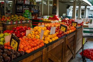 Ladera Country Shopper