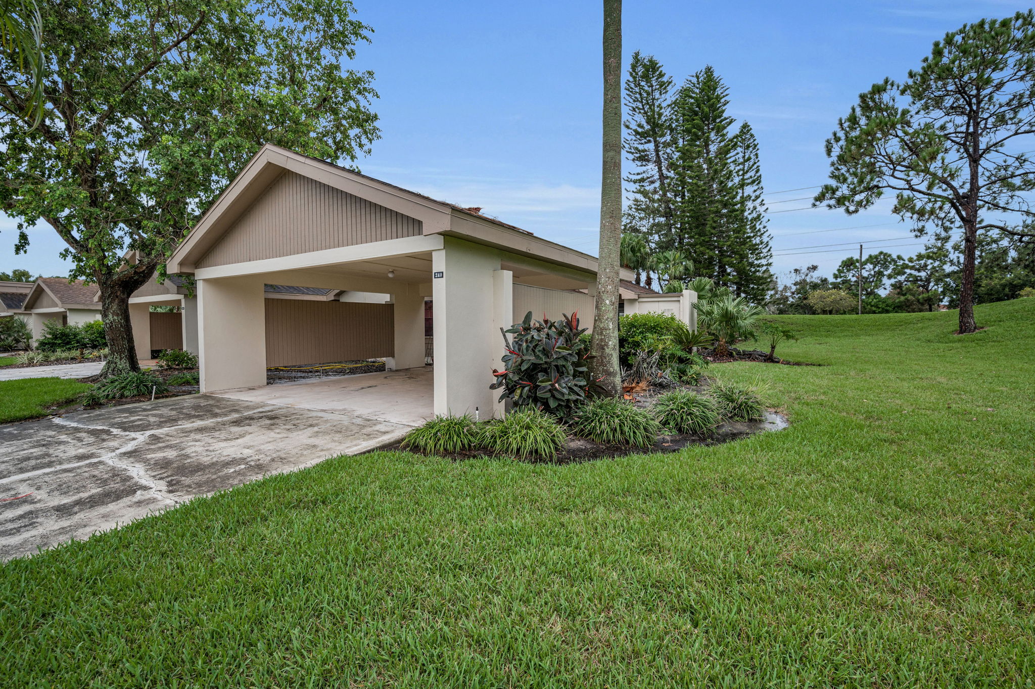 Front Exterior1