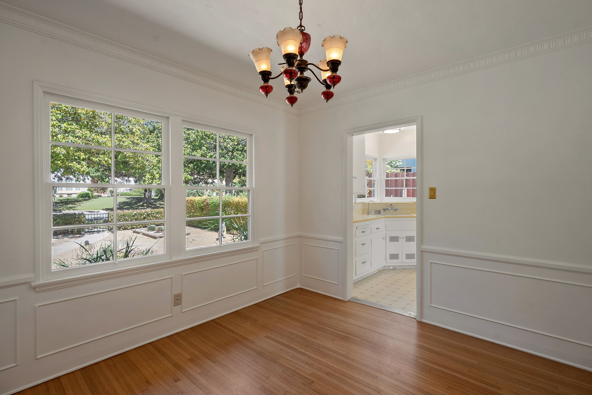 240 Euclid Street-13