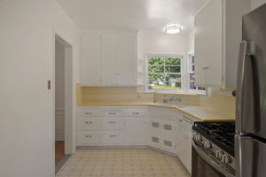 240 Euclid Street-15