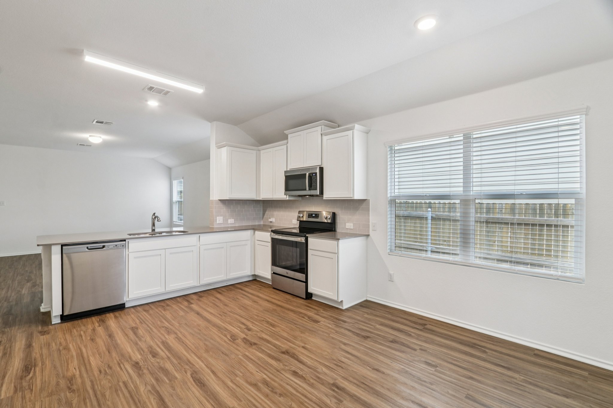 Line of Fire Way-S0412-018.jpg