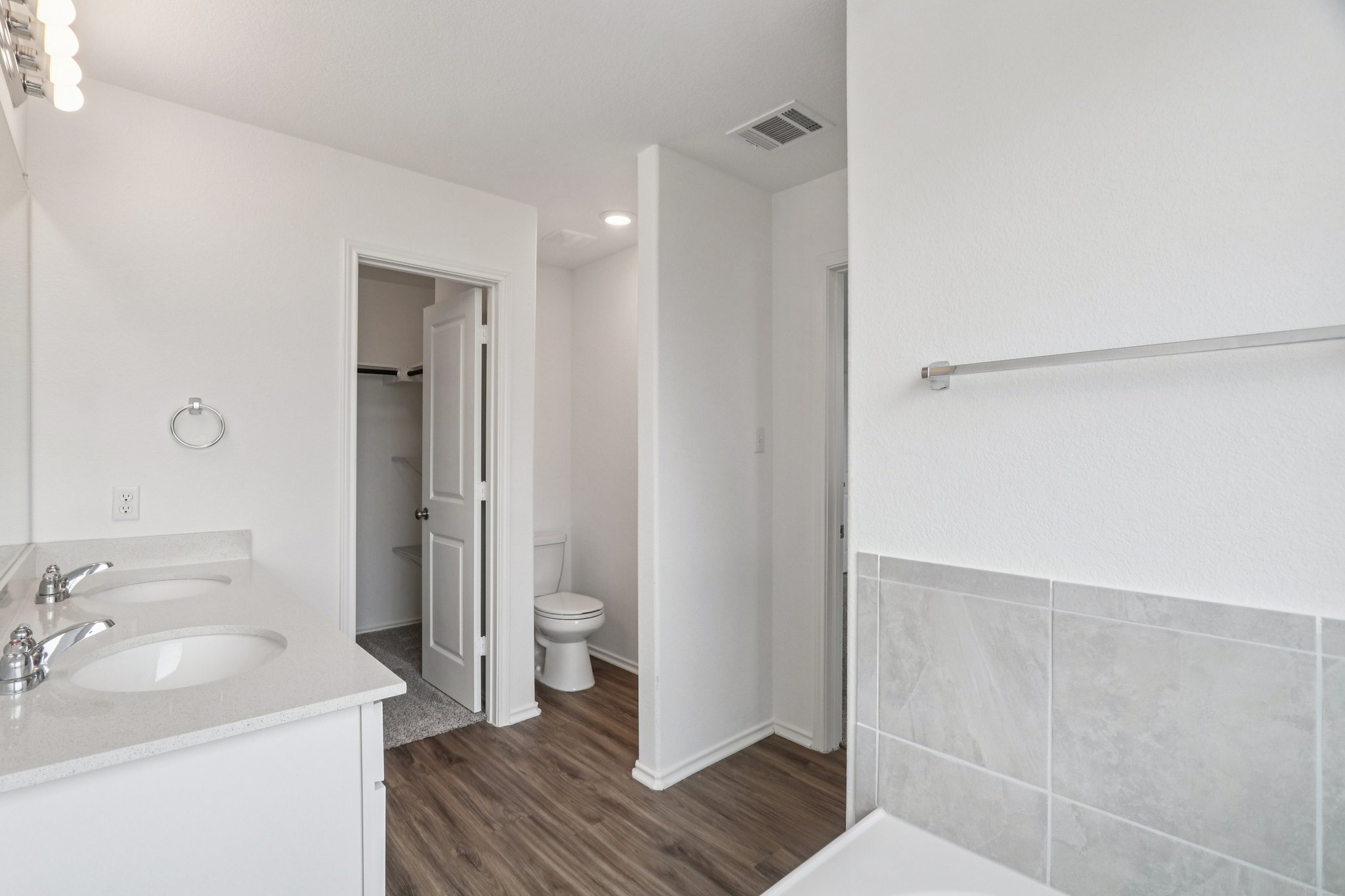 Line of Fire Way-S0412-034.jpg