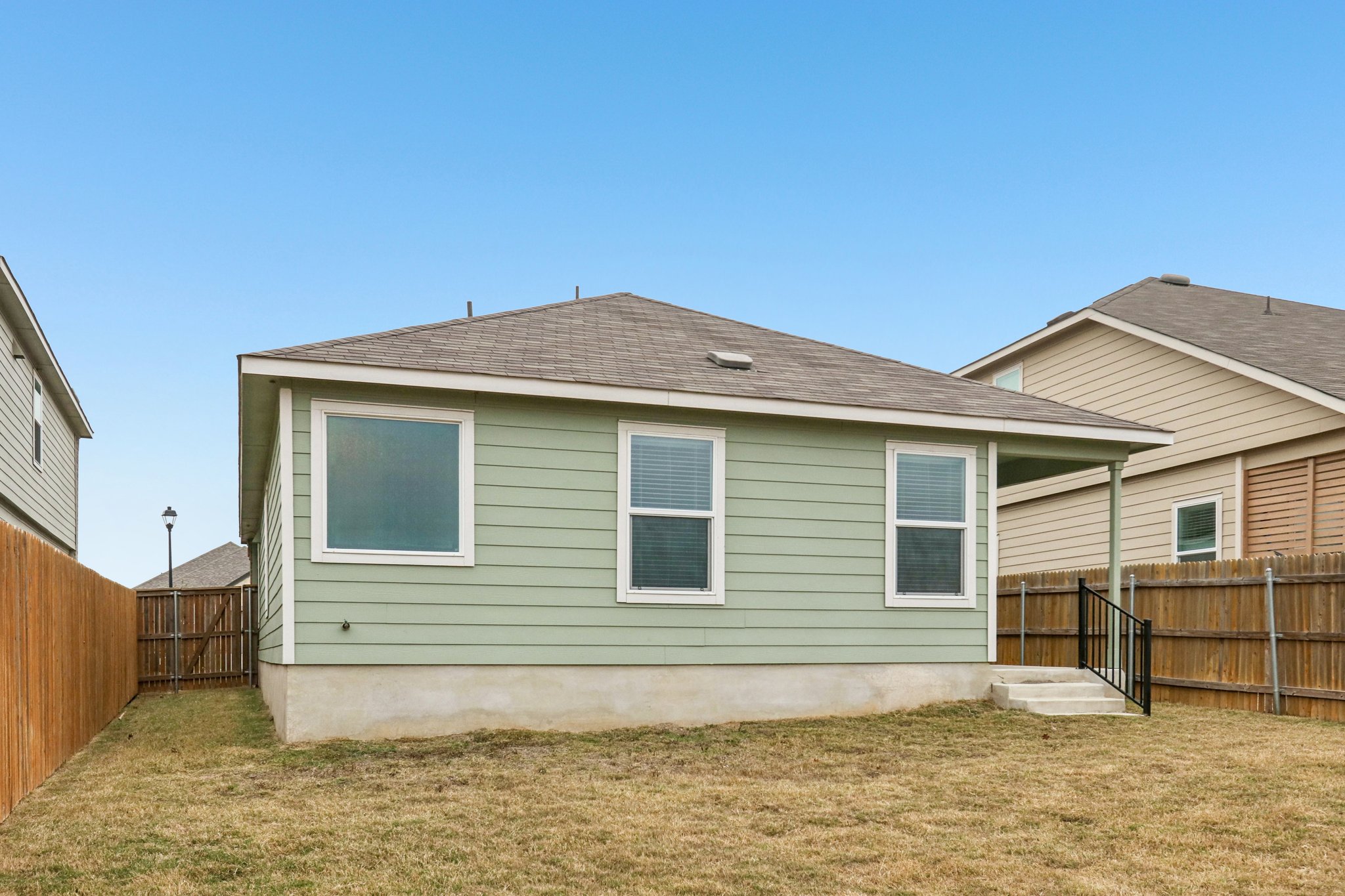 Line of Fire Way-S0412-040.jpg