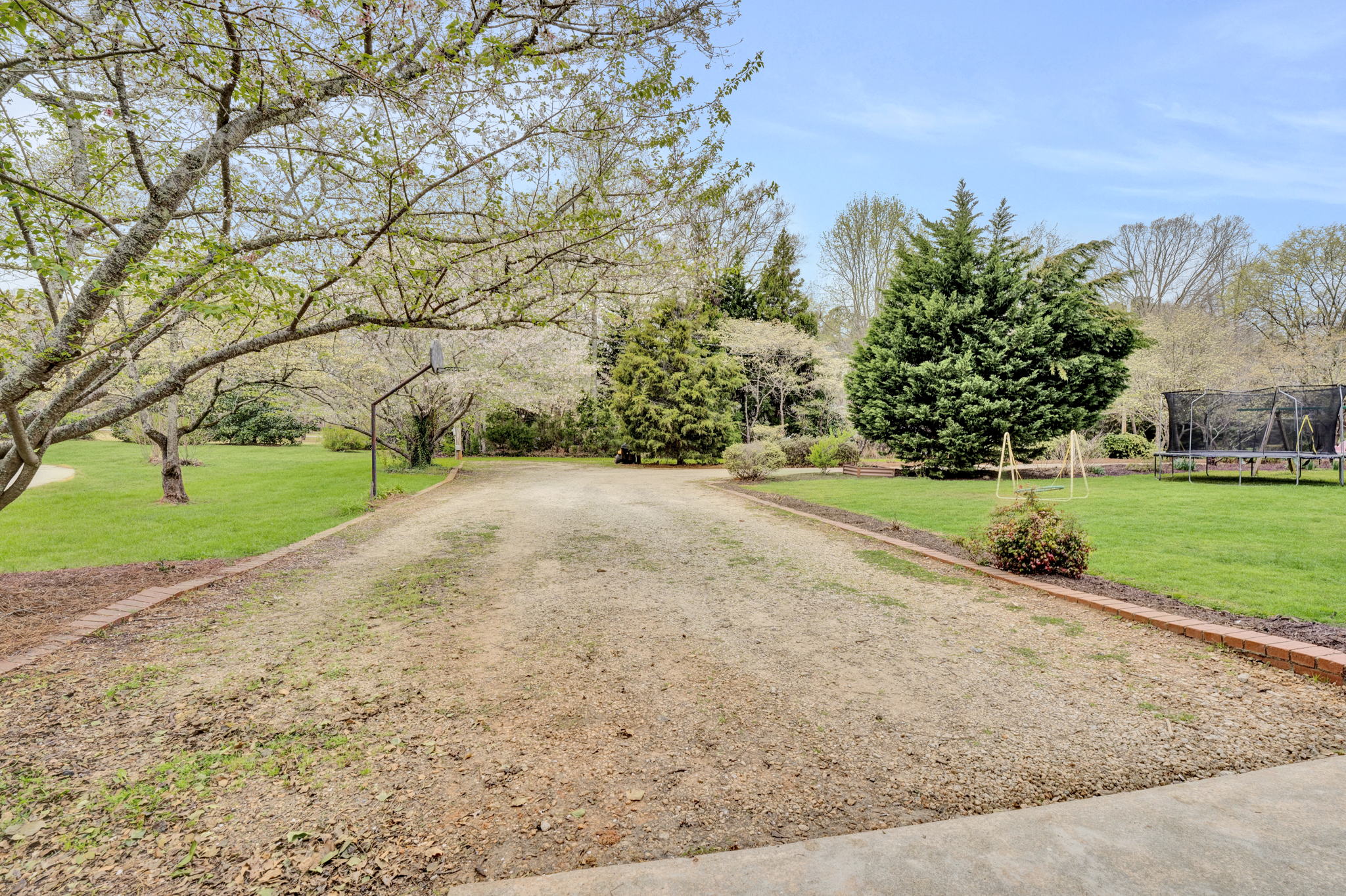 240 Nottingham Rd52