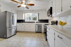 240 Nottingham Rd36