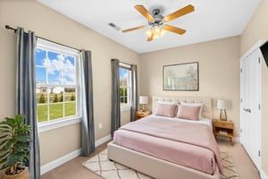 6K1A9190 virtually staged.jpeg