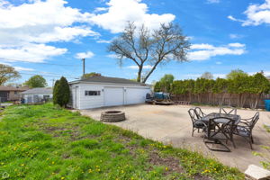 240 S Villa Ave_003