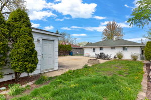 240 S Villa Ave_004