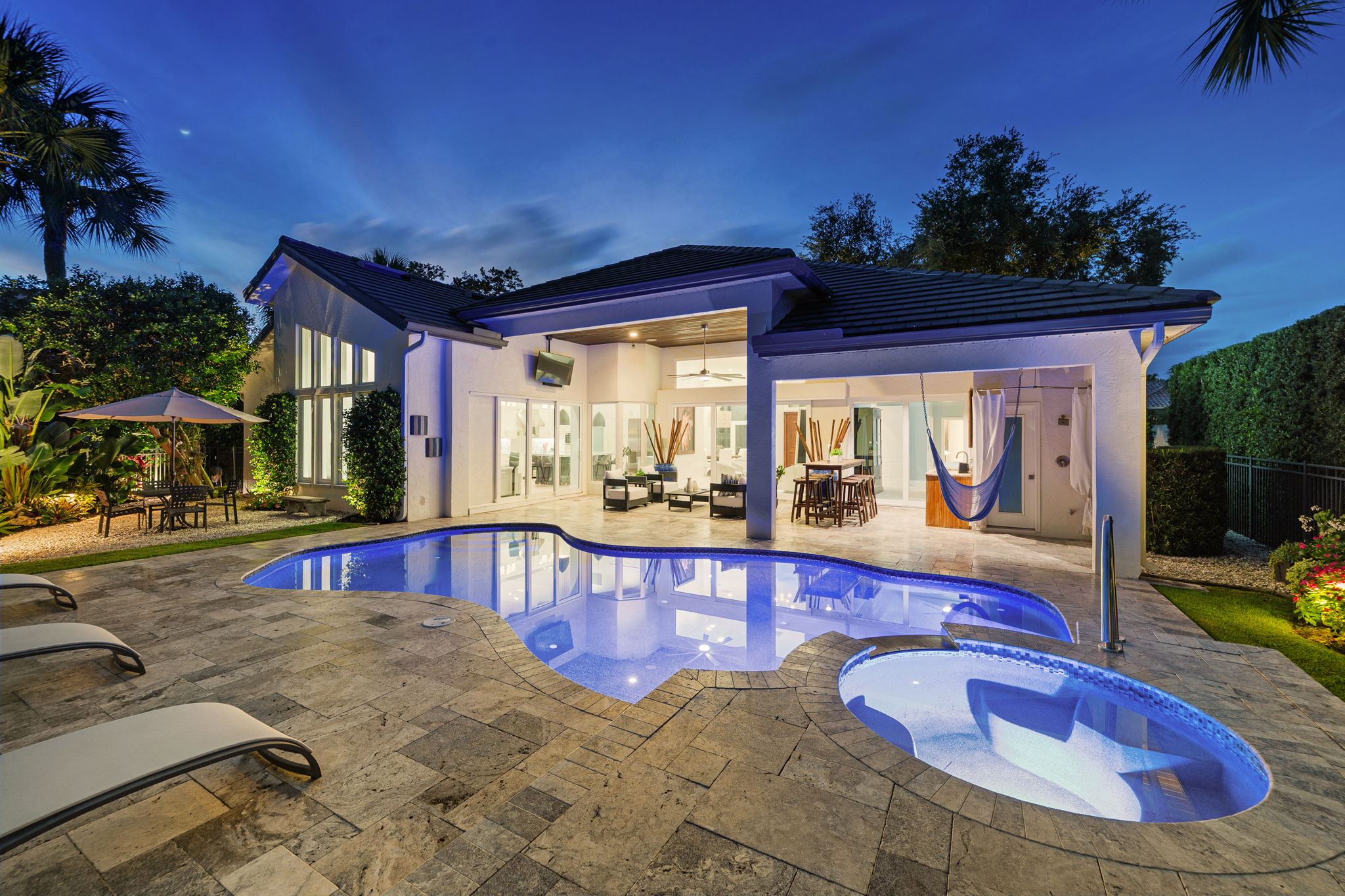 Pool - Rear Elevation - NIGHT