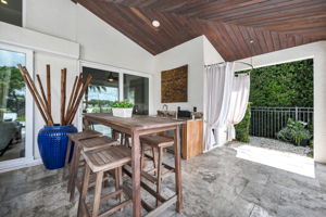Outdoor Bar
