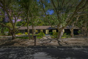  Photo 0